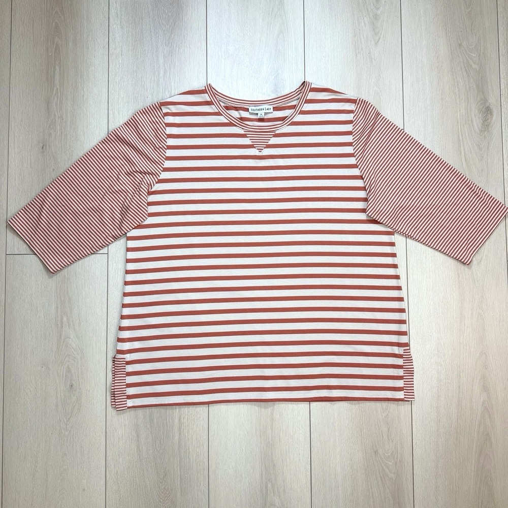 Southern Lady Womens 1X Coral Stripe Tunic Top 3/4 Sleeve Notch Neck Plus Blouse